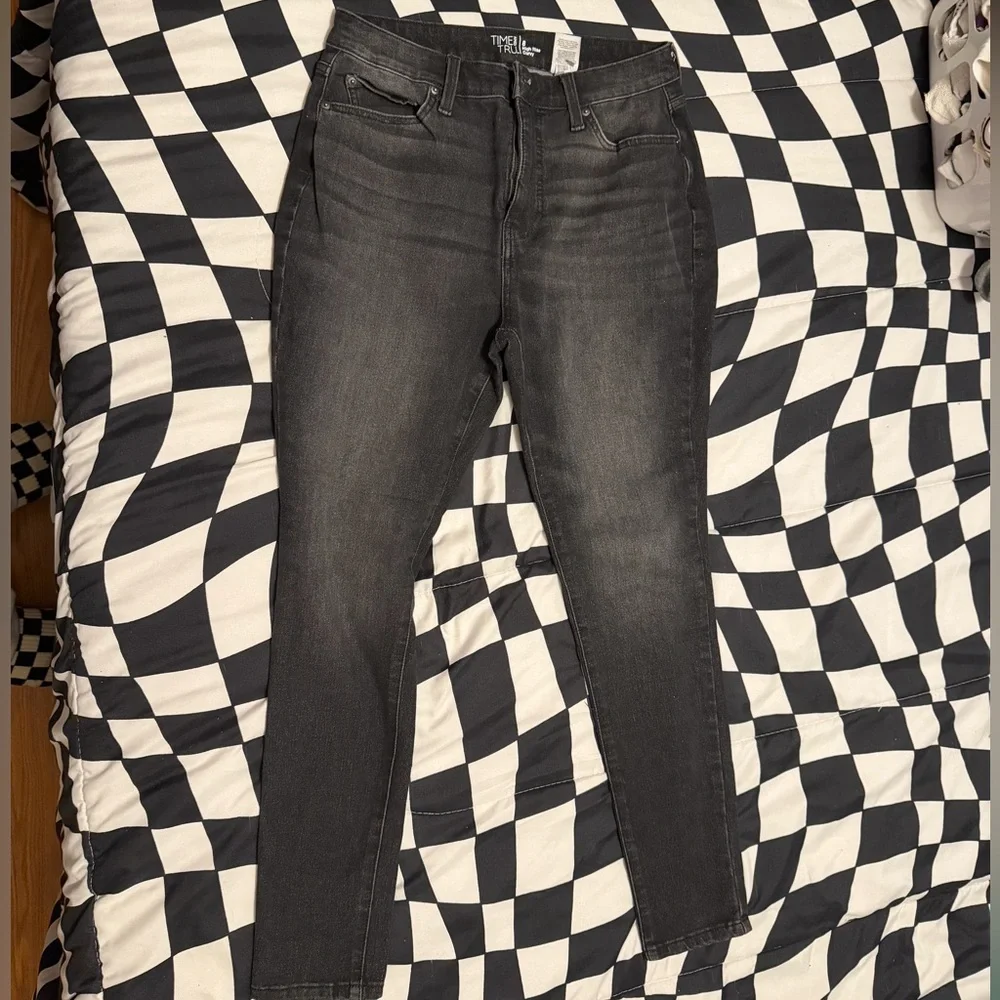Time and Tru Women's Dark Gray Skinny Jeans - Picture 1 of 5